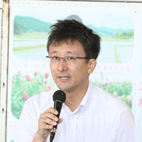 大江真弘氏