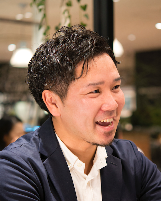 尾中友哉さん